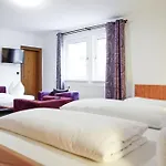 Smart 1 Bb1 201 Hotel